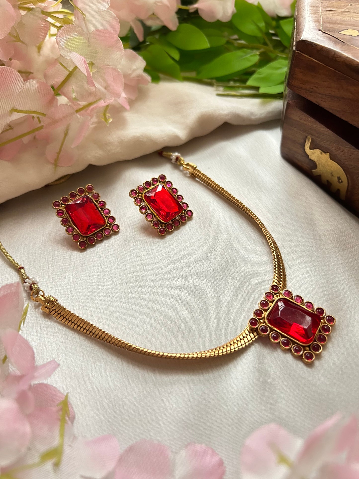 Gold plated choker/Necklace set with red stoned pendant & Earrings