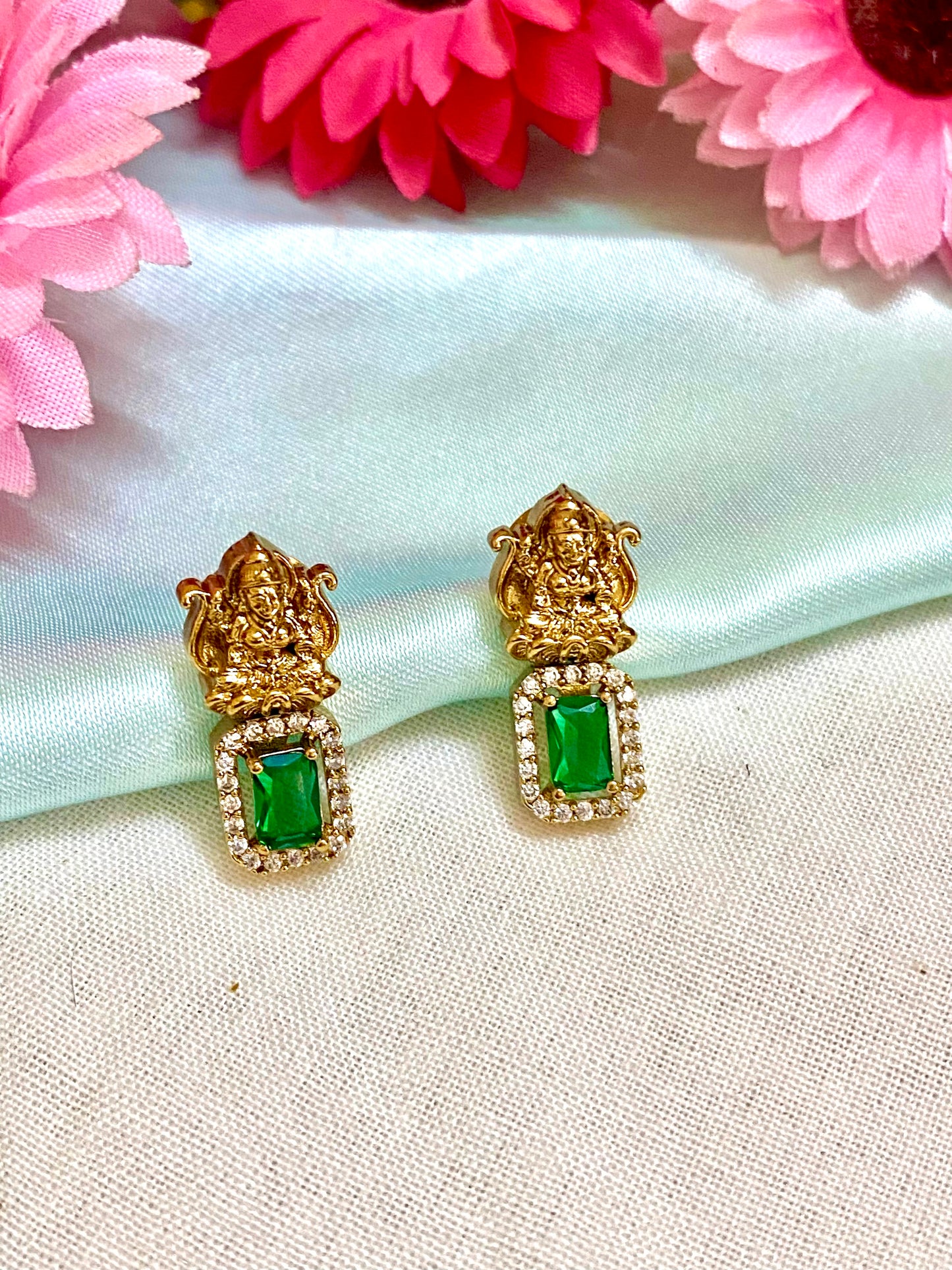 Goldplated Premium emerald and diamonds antique Lakshmi necklace set