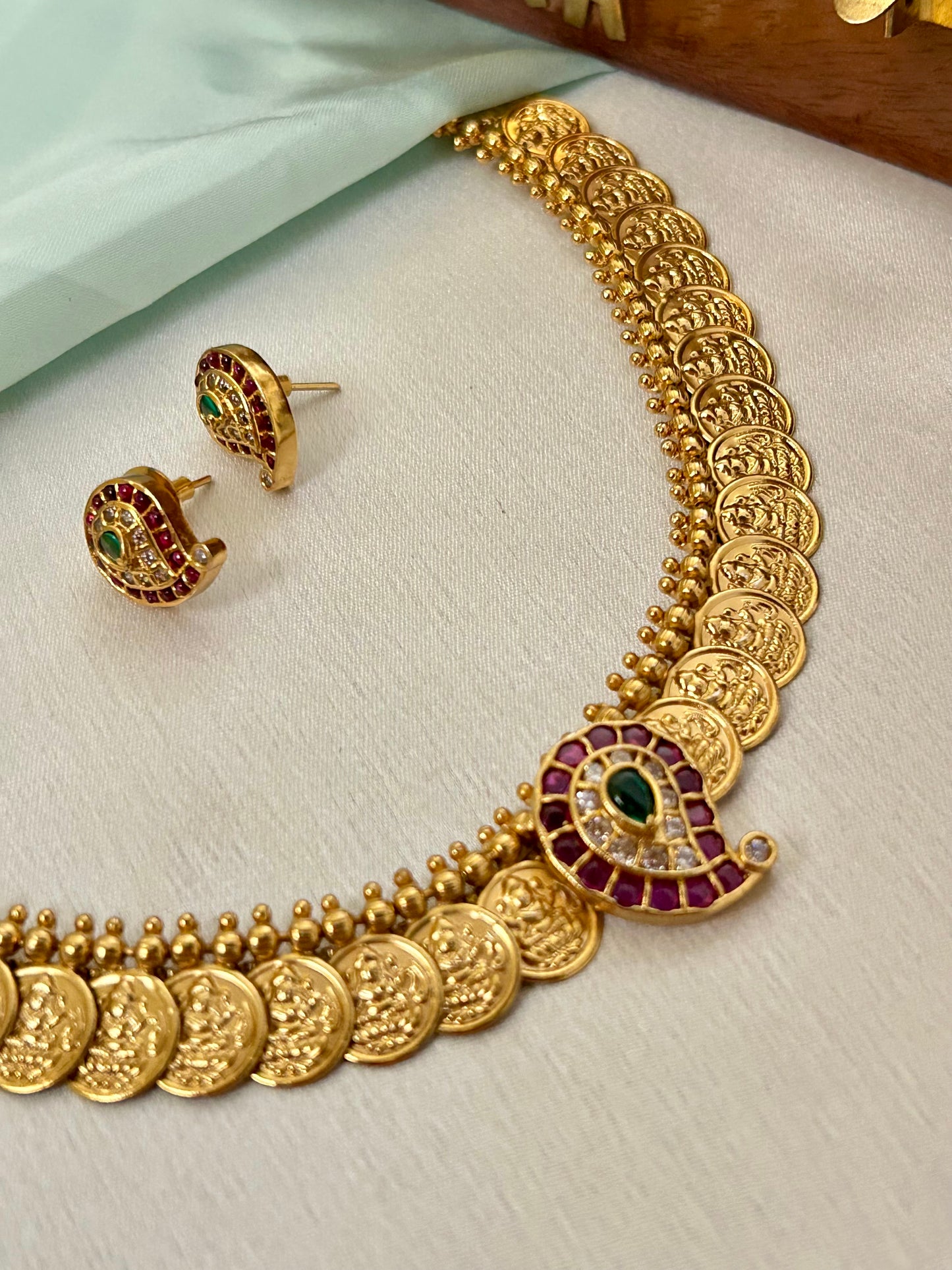 Gold Plated Kundan Lakshmi Kaasu Necklace
