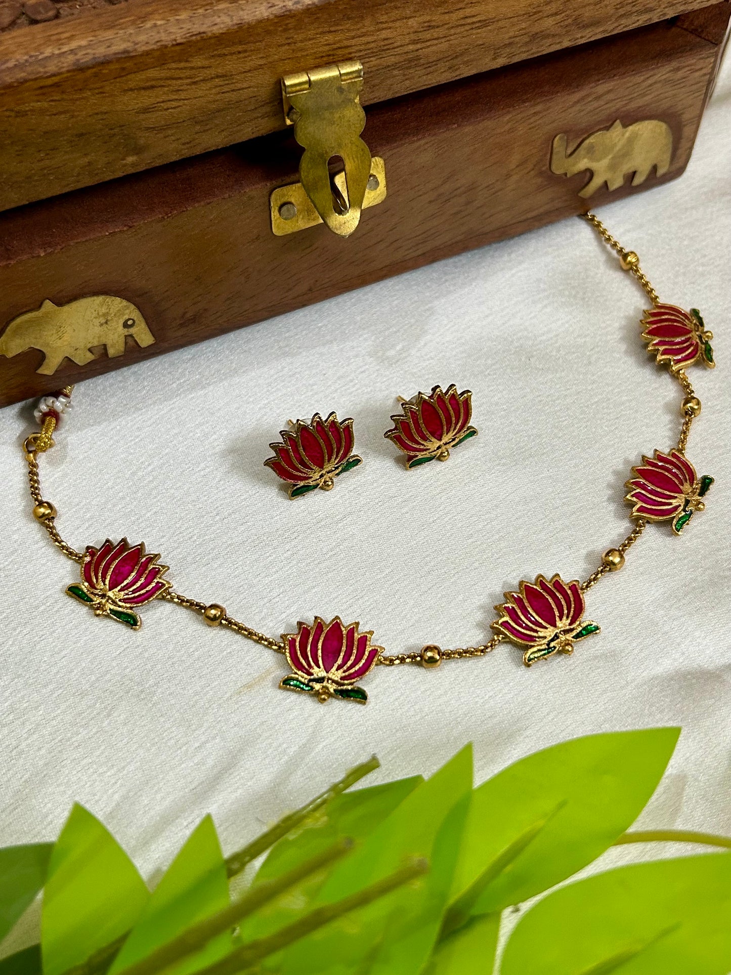 Gold Plated Lotus 5 Charm Necklace set