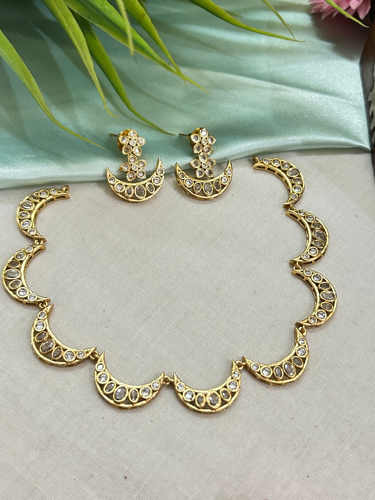 Gold plated 9 charm chandra necklace set
