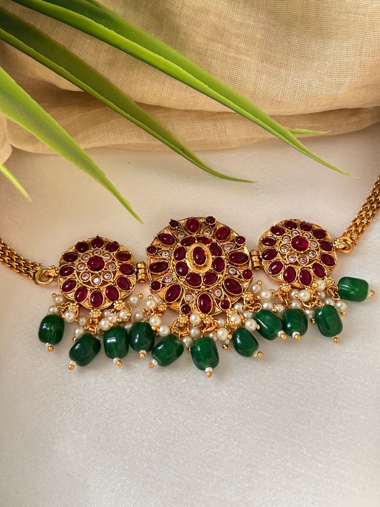 Gold Plated Simple & Elegant Choker set ( LHA UB2-JH8-KY0 )