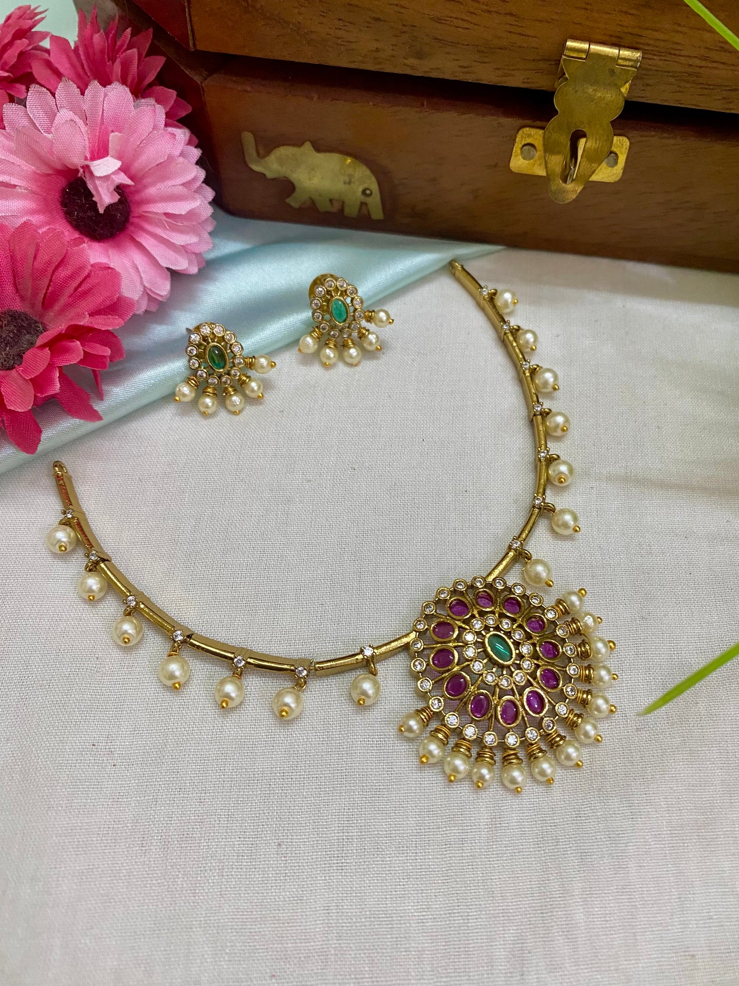 Pearl hanging Kanti necklace with emerald and ruby stones