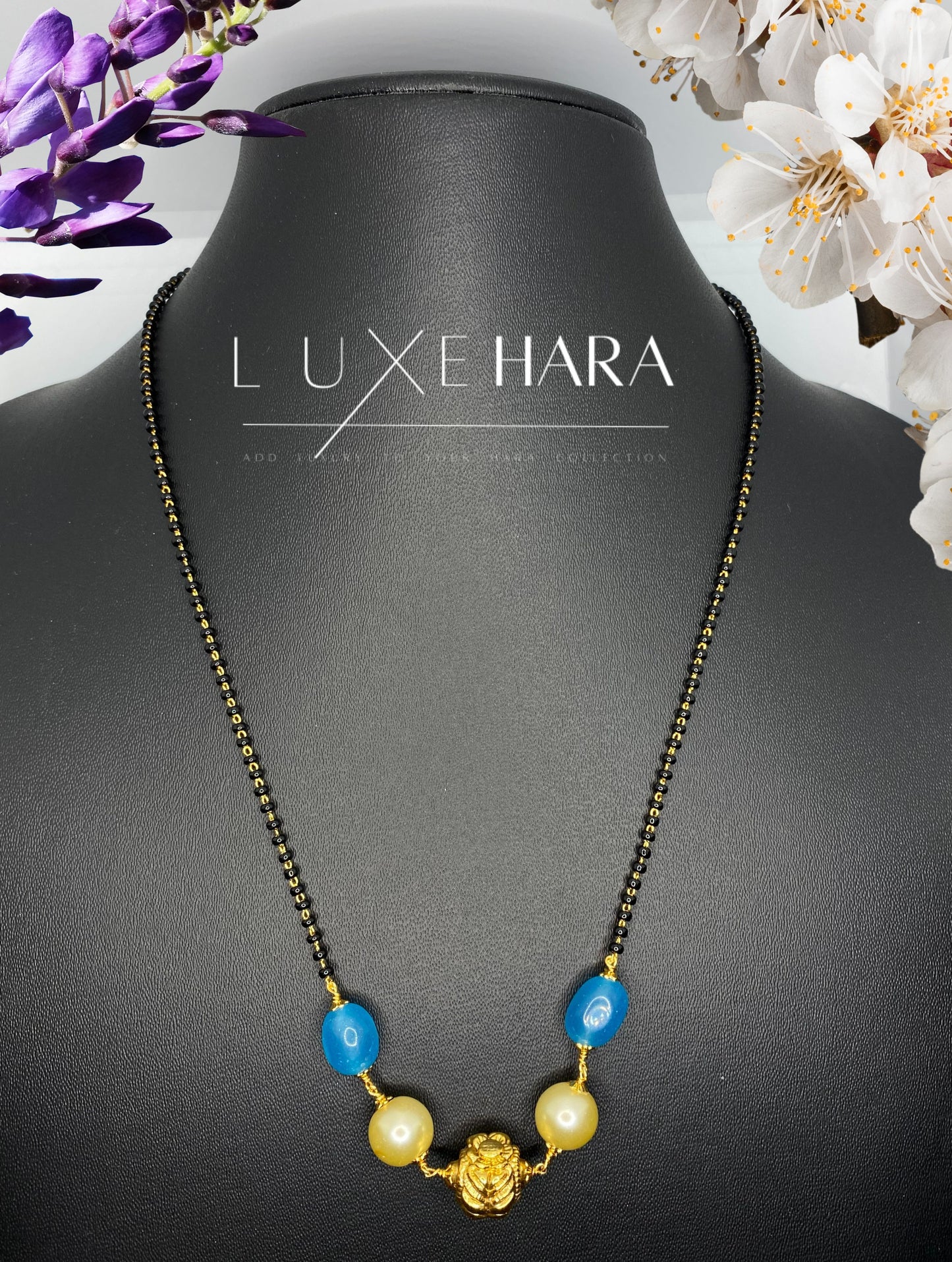 Luxehara's Stylish Blackbeads with Monalisa beads and pearls