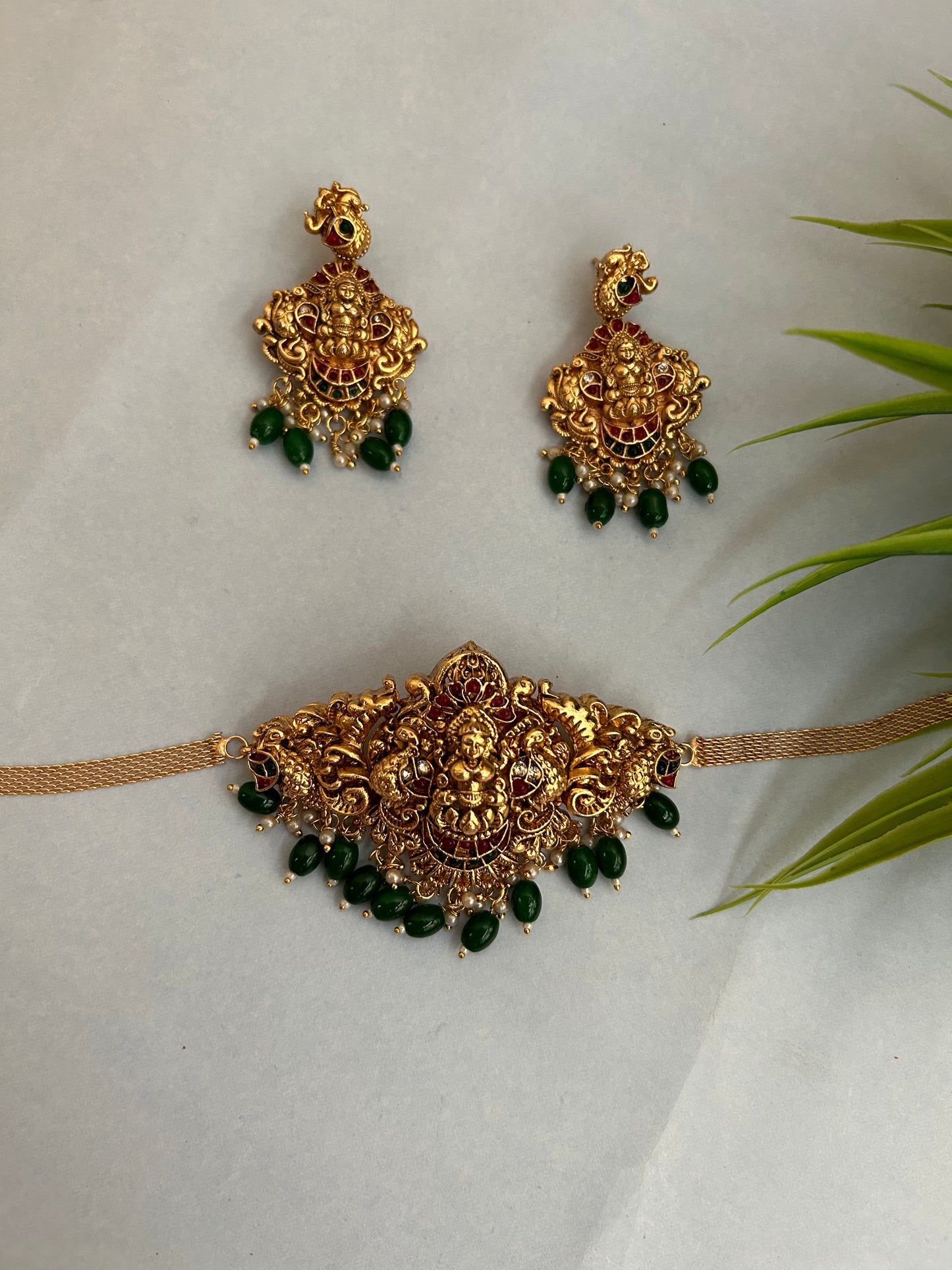 Luxehara’s Chocker with green monalisa beads ( LHA JP23 )