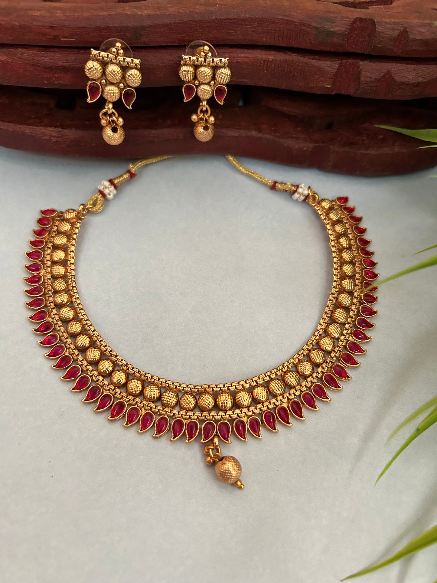 Luxehara Gold Plated Necklace set ( LHA 914R )