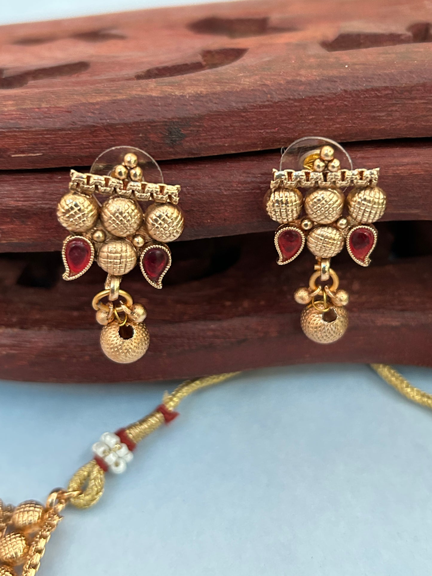 Luxehara Gold Plated Necklace set ( LHA 914R )