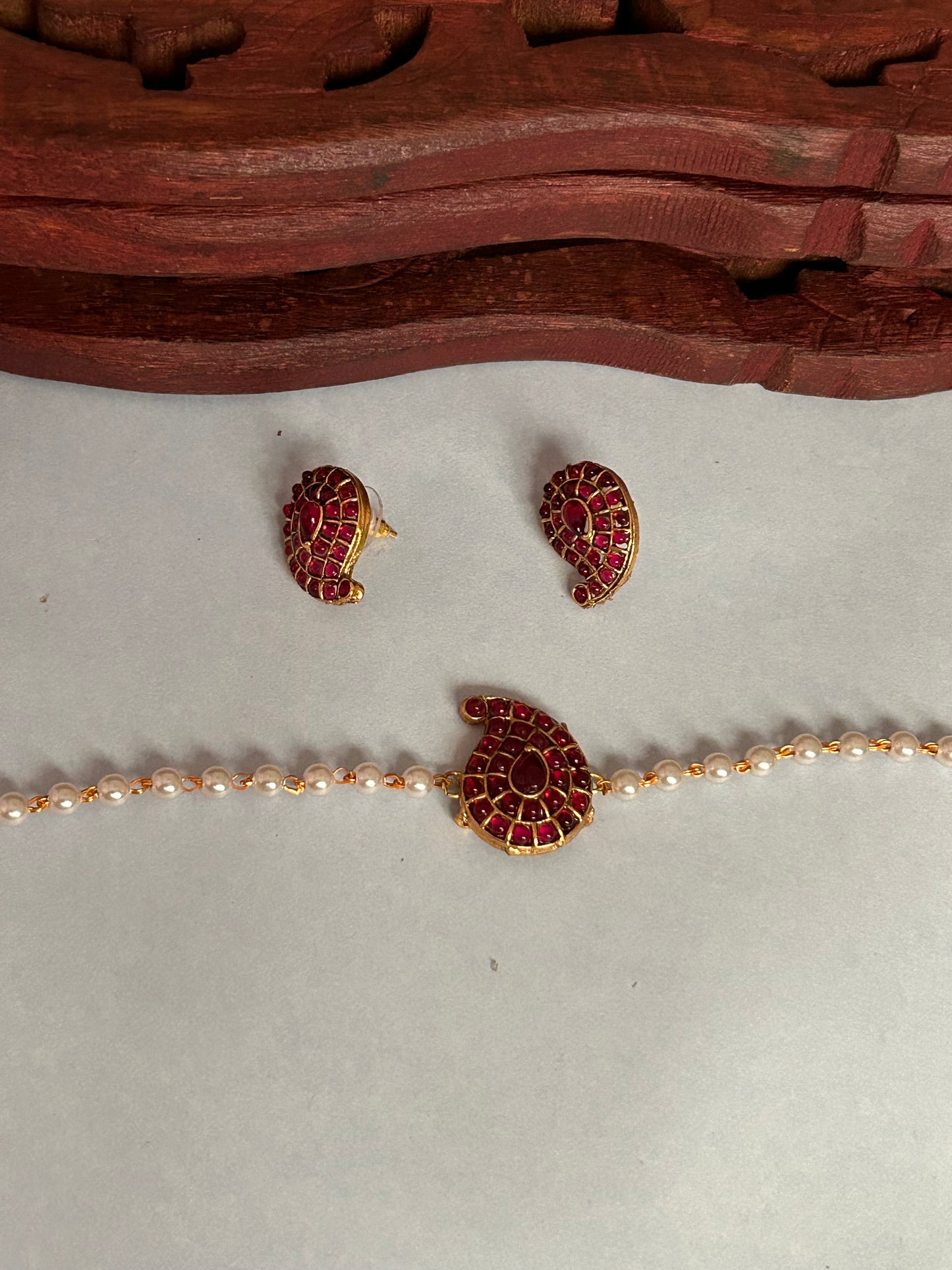 Luxehara’s Gold Plated Choker with Earrings ( LHA 110 )