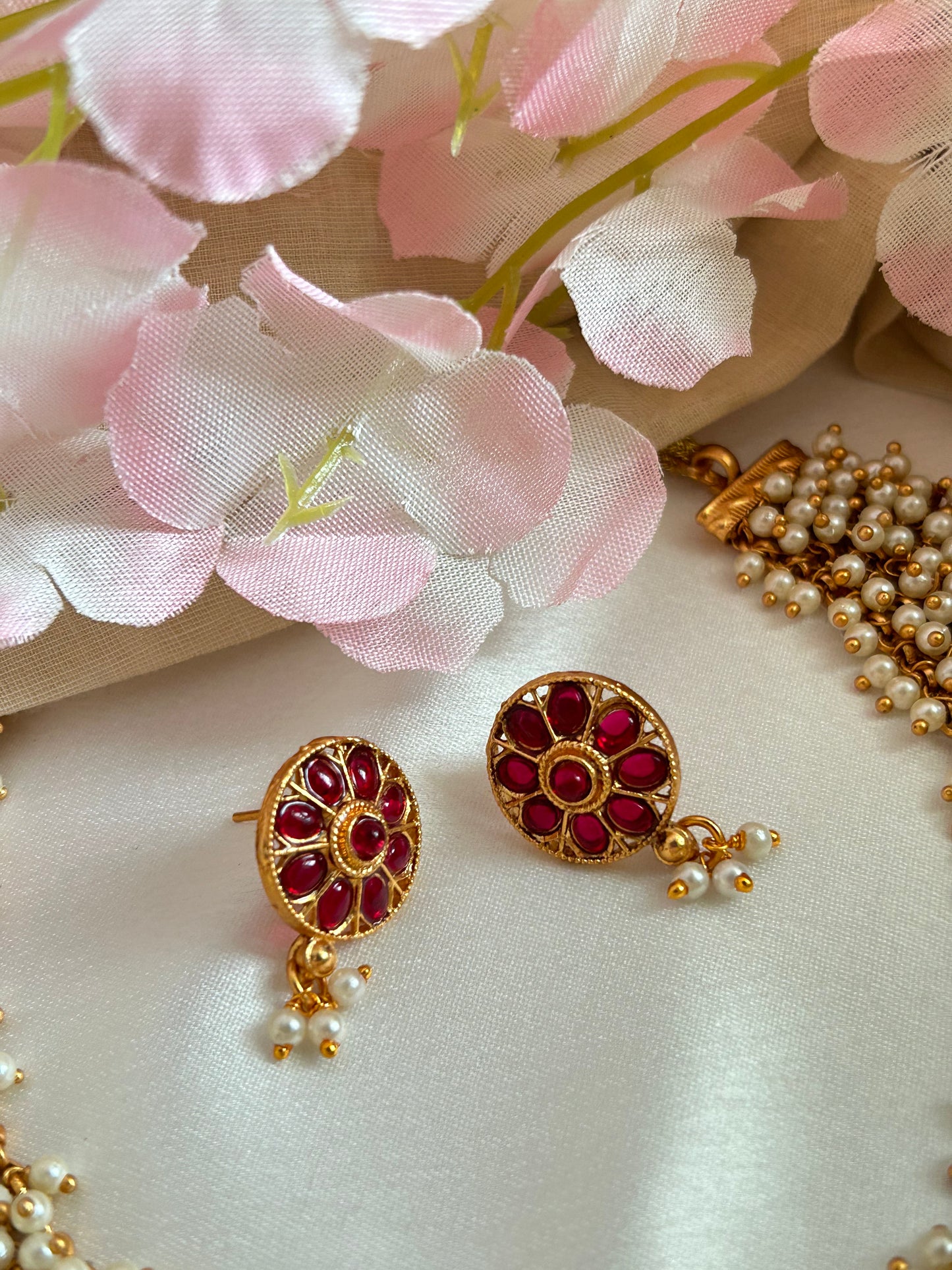 Luxehara Pearls Gold Plated Necklace/Choker with Earrings ( LHA 165 )