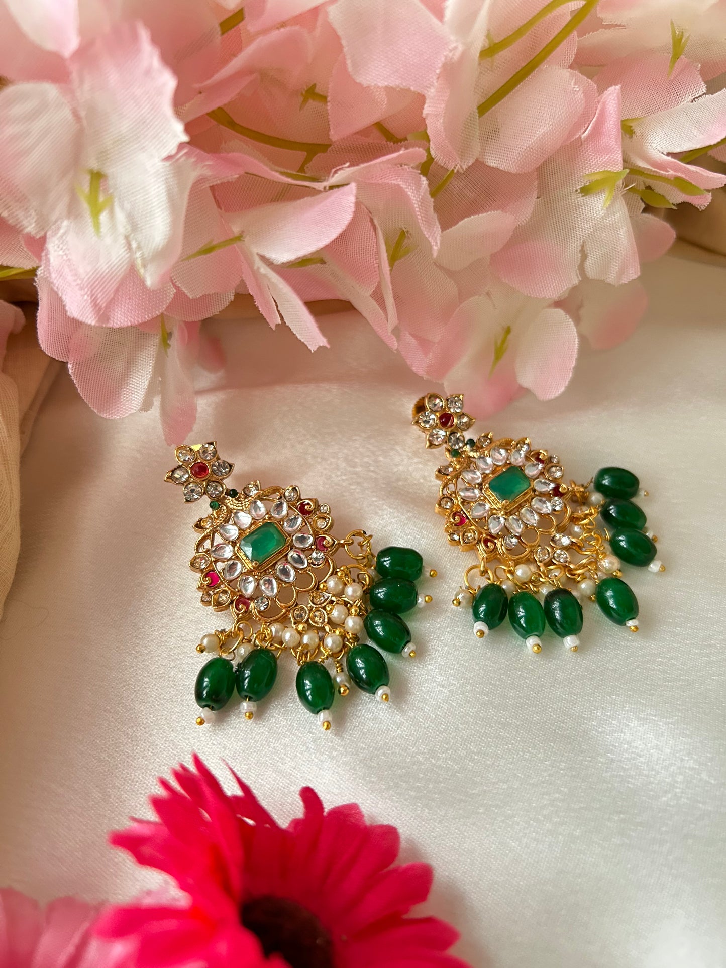 Luxehara’s Gold plated short Necklace set with matching earrings ( LHA 436 G )