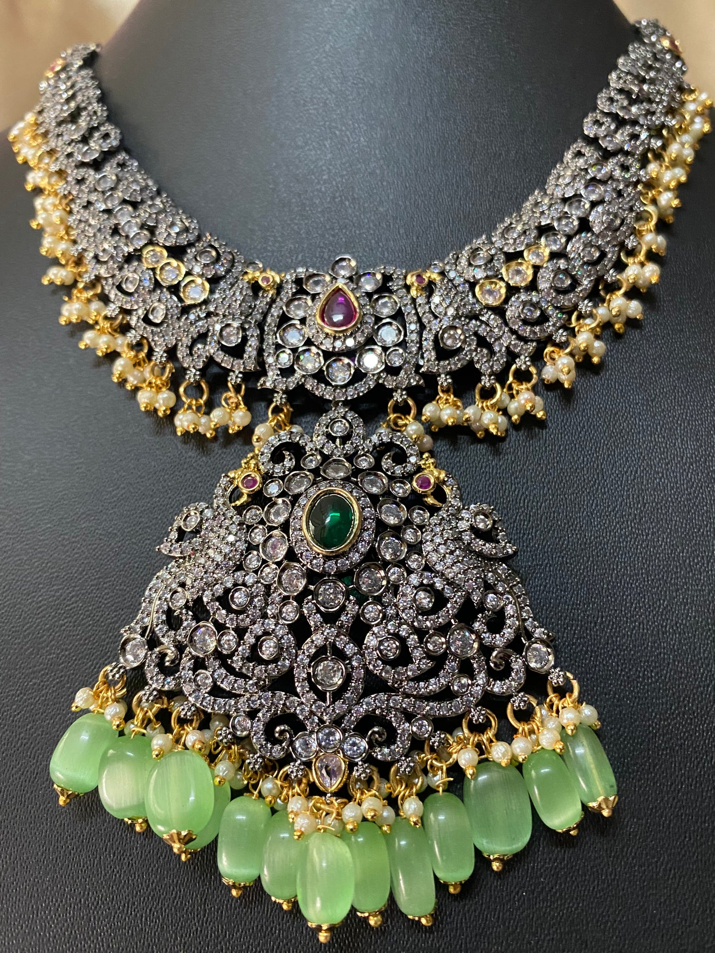 Luxehara's Short Victorian Jewellery set with Matching Earrings with an added hanging pearls