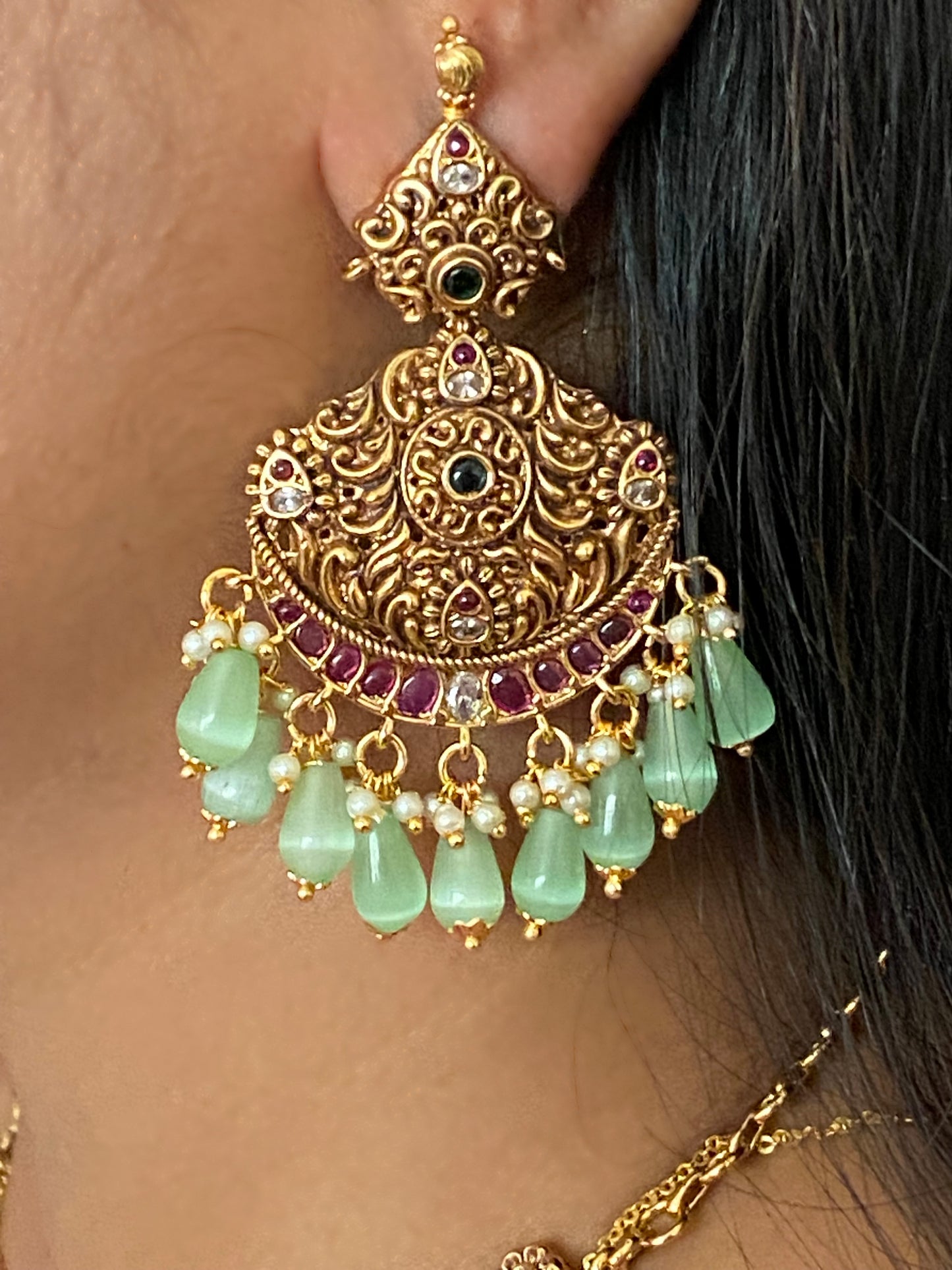 Luxehara's Long Haara with peacock pendant and Monalisa beads.