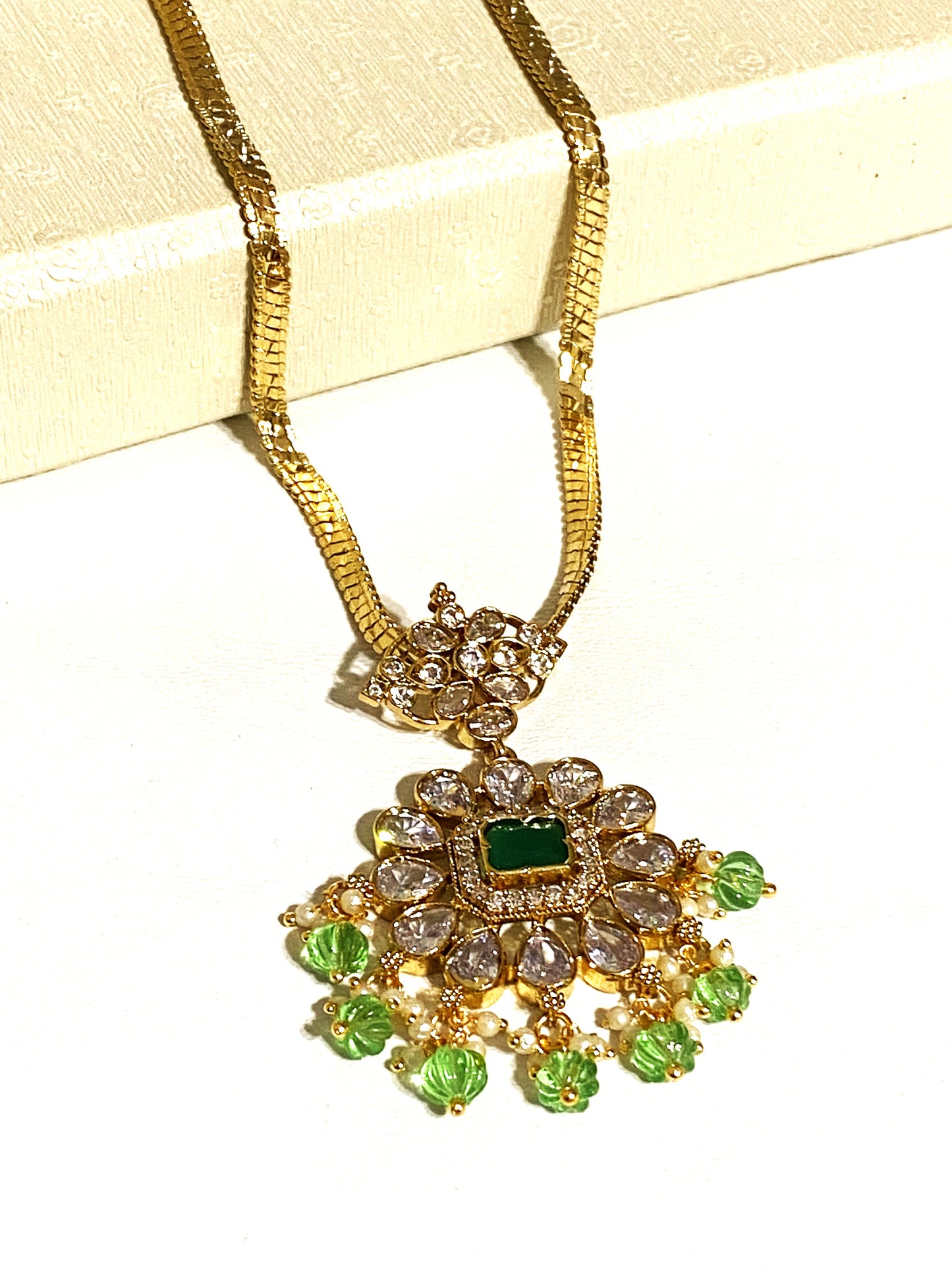 LuxeHara's 18inches Gold Plated Chain Along with Handmade pendant.