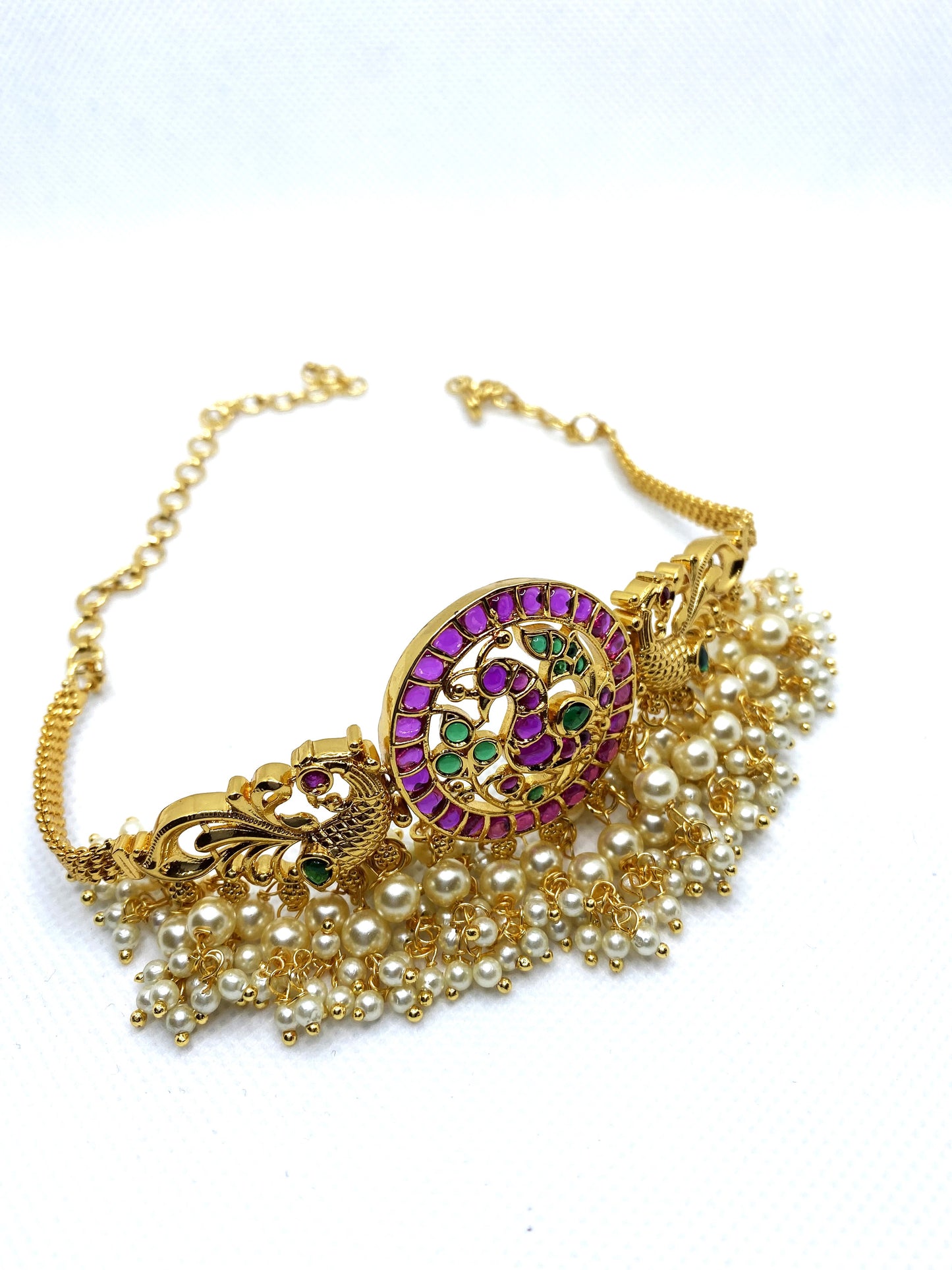 Luxehara's Choker/Necklace with hanging pearls.