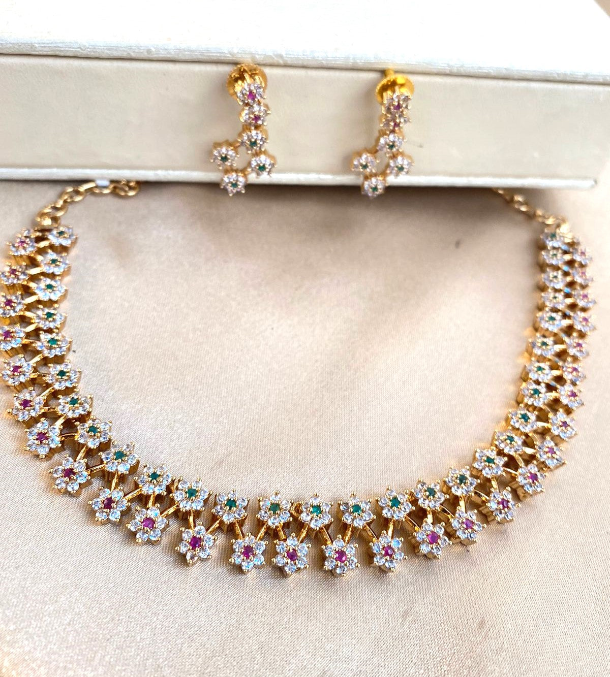 Luxehara's Necklace set with earrings