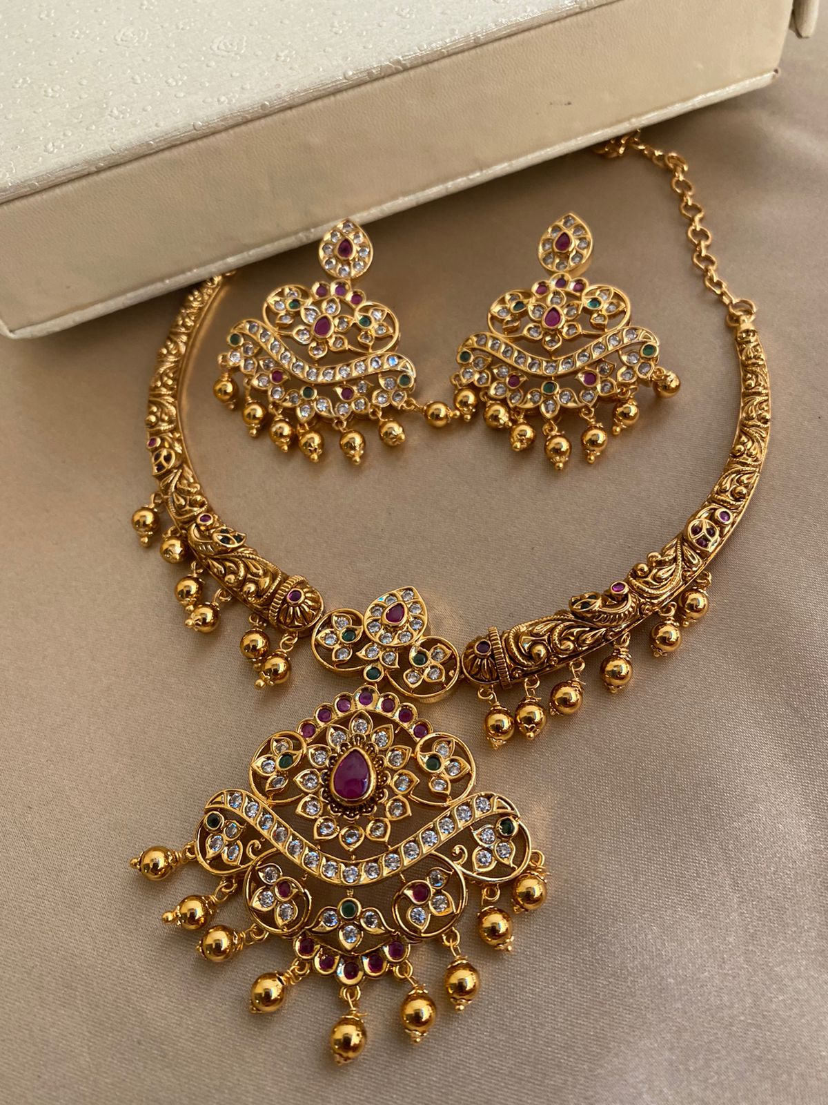Luxehara's Antique Gold Finish Necklace set With Earring's.