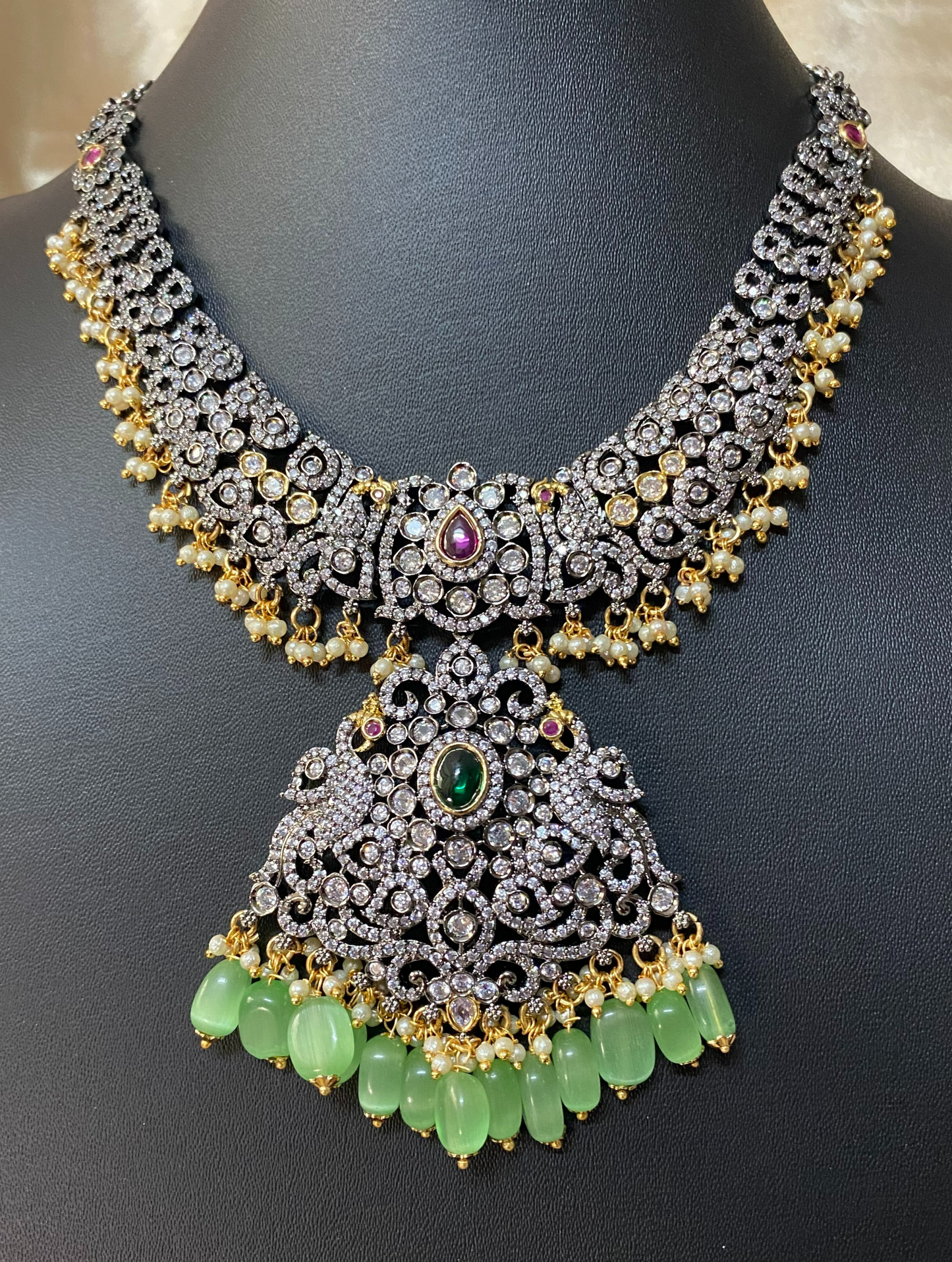 Luxehara's Short Victorian Jewellery set with Matching Earrings with an added hanging pearls