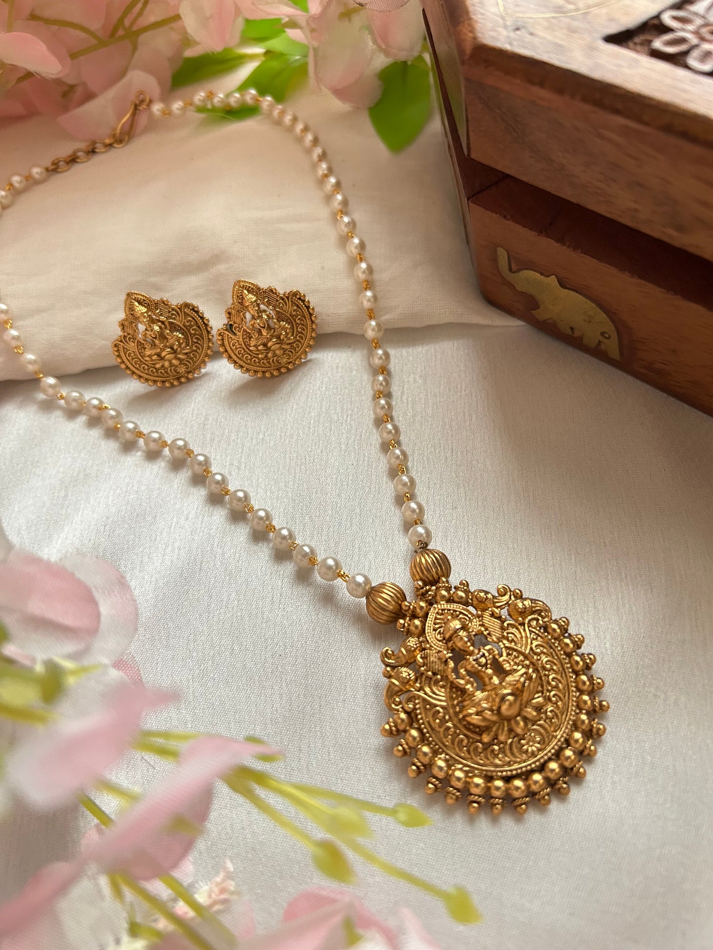 Gold plated Pearl chain Set with lakshmi pendant