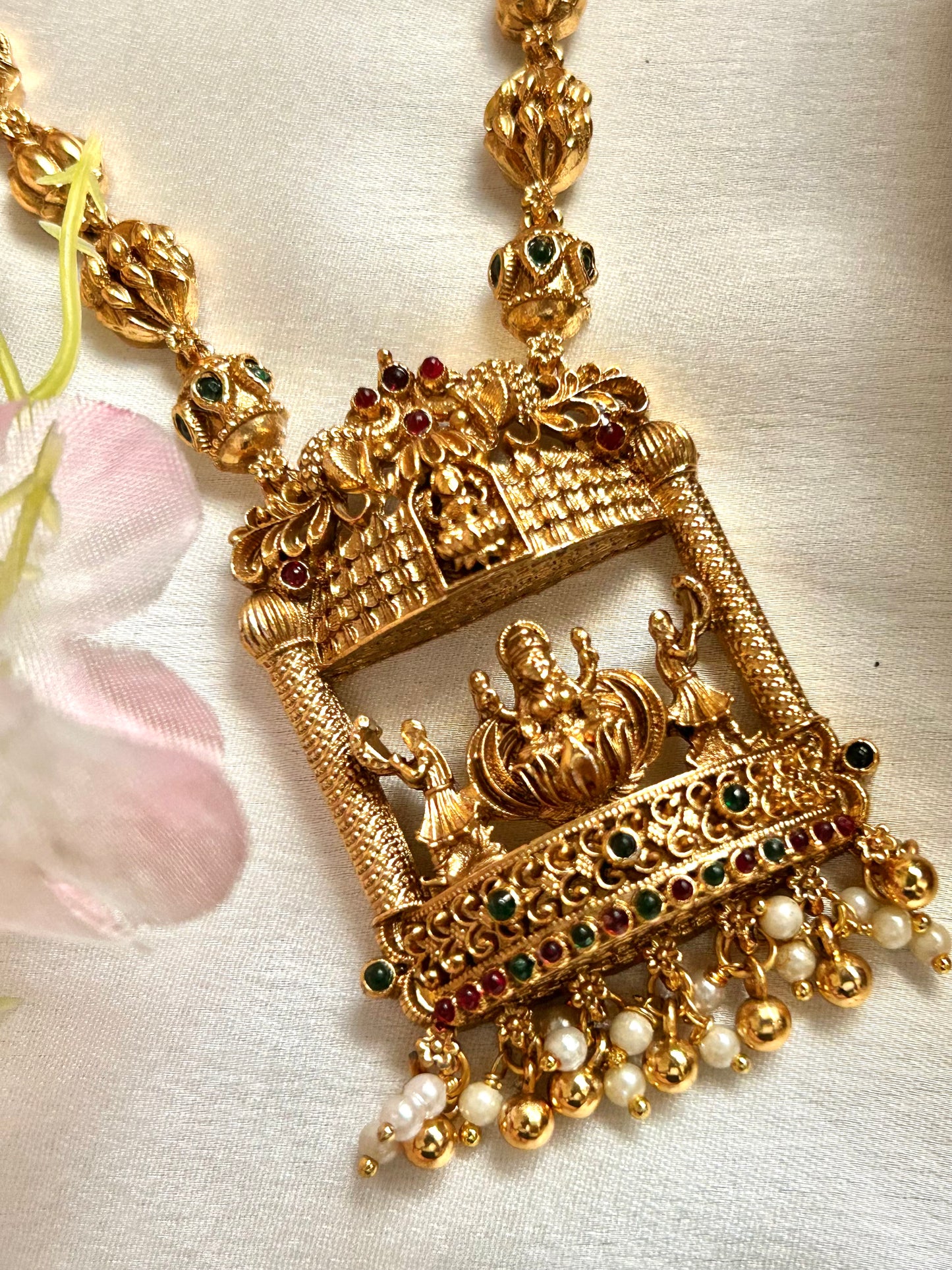 Gold plated Nagas Temple Jewellery Necklace set.