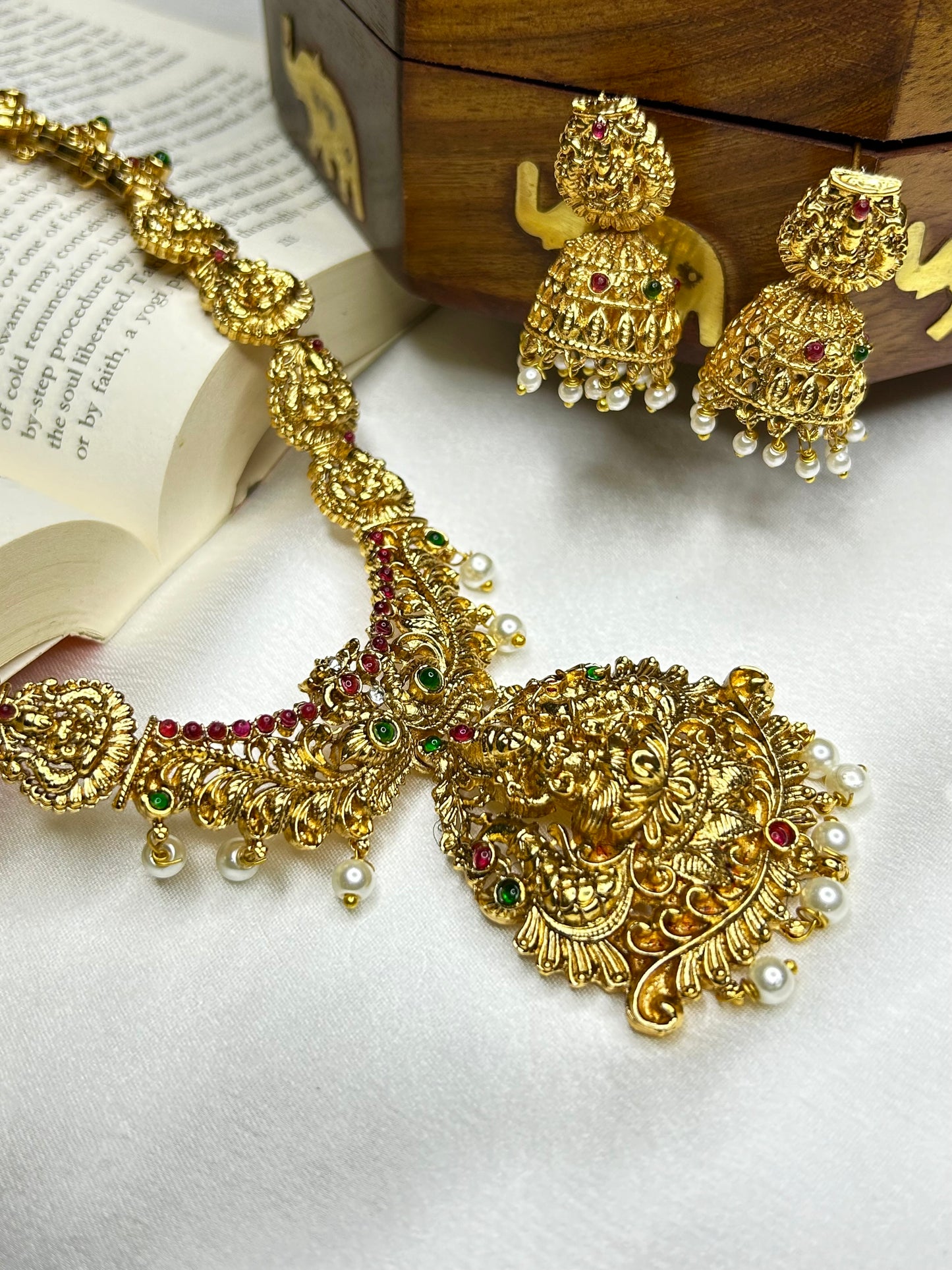 Luxehara’s Gold Plated Necklace set with Earrings ( LHA BS01 )