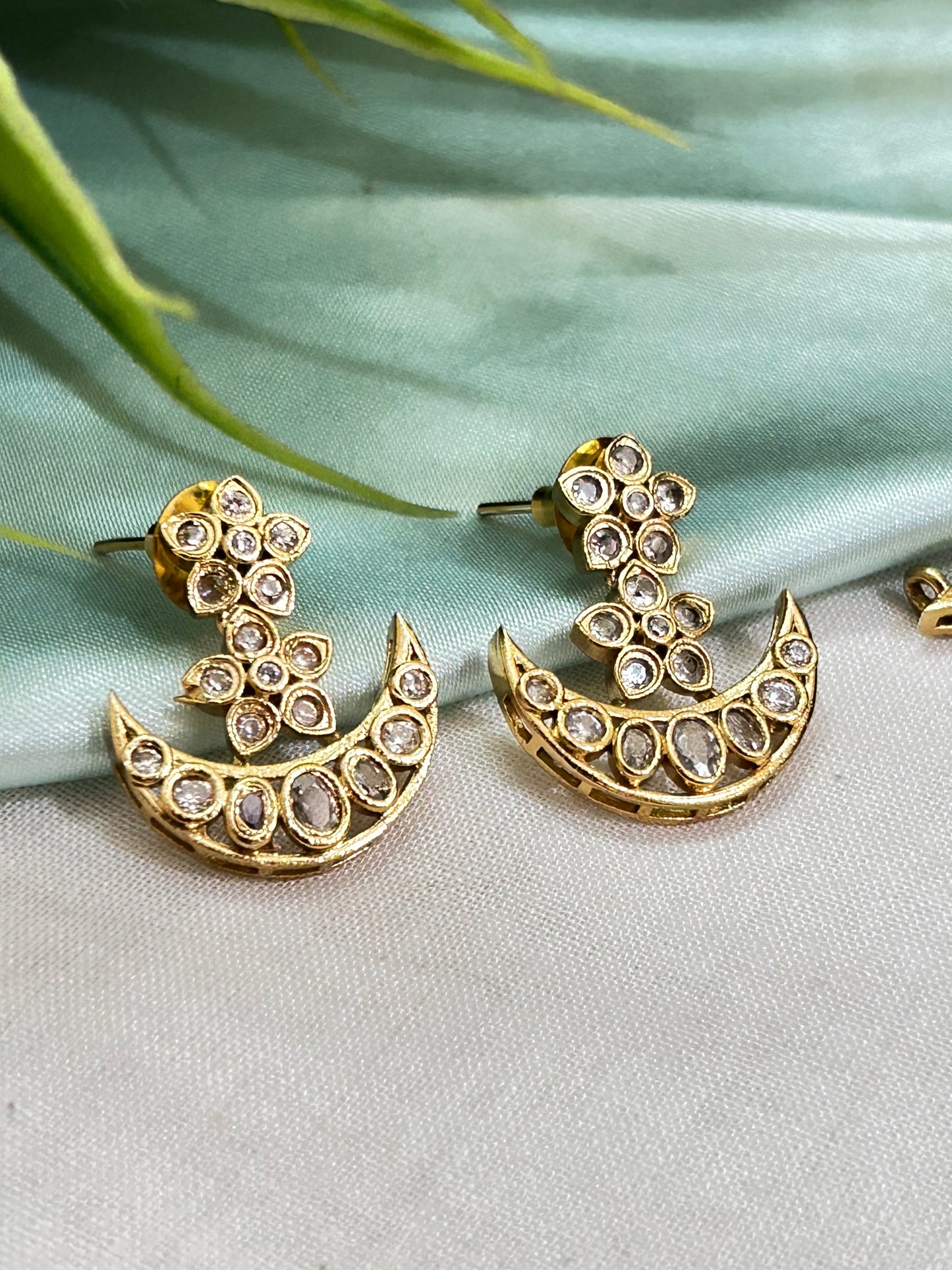 Gold plated 9 charm chandra necklace set