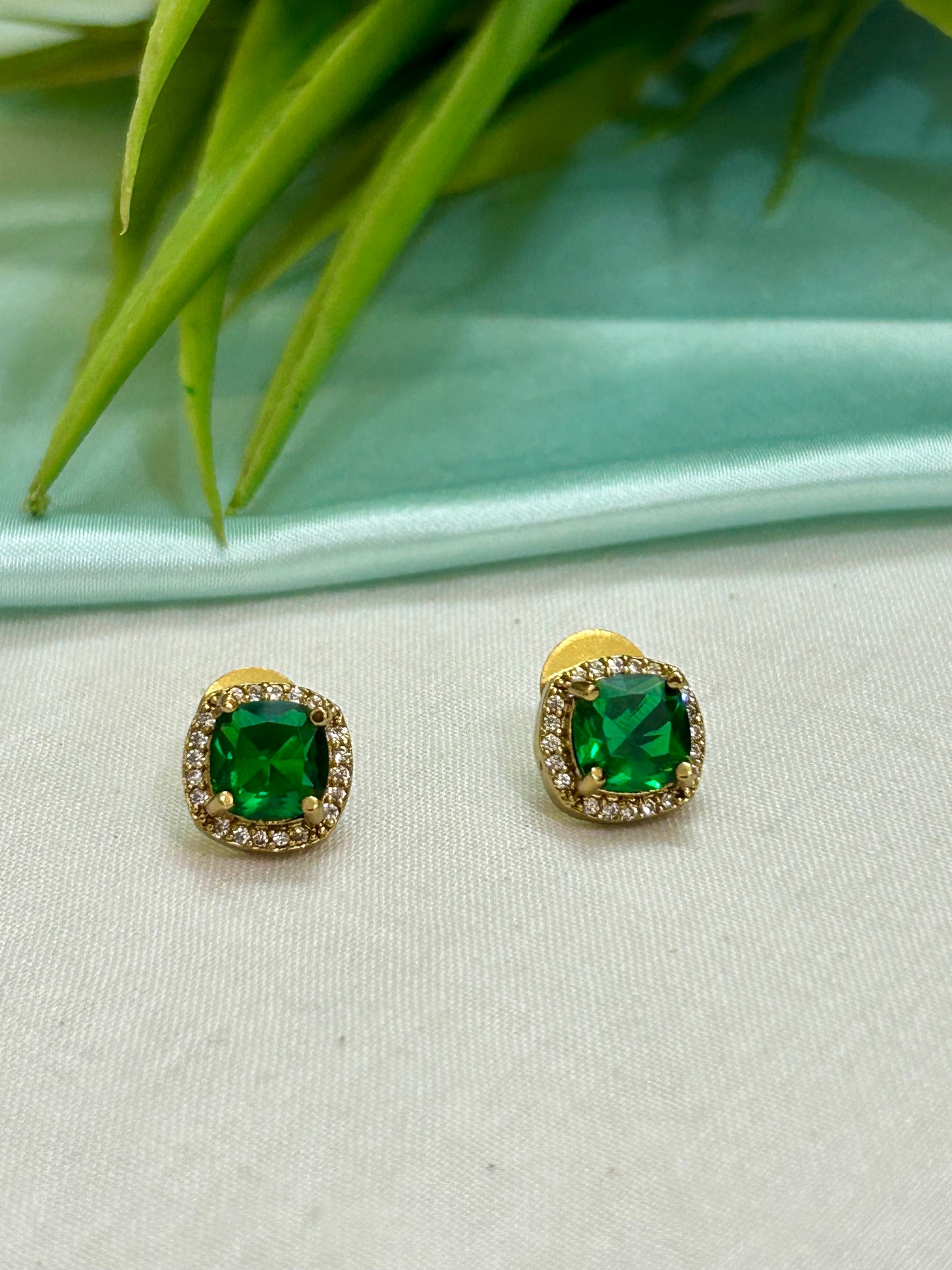 Gold Plated AD Short Necklace with single Emerald Replica stone