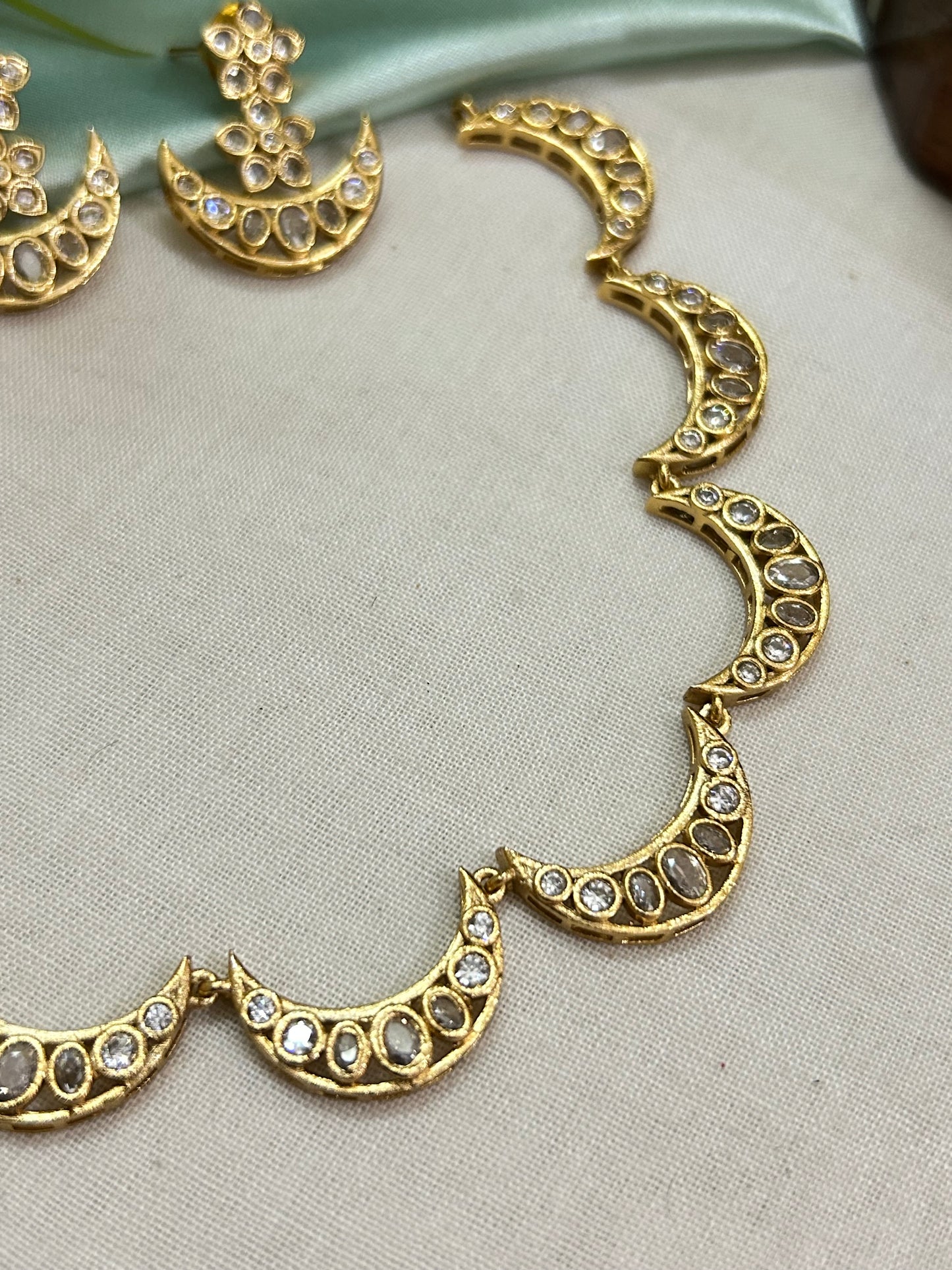Gold plated 9 charm chandra necklace set