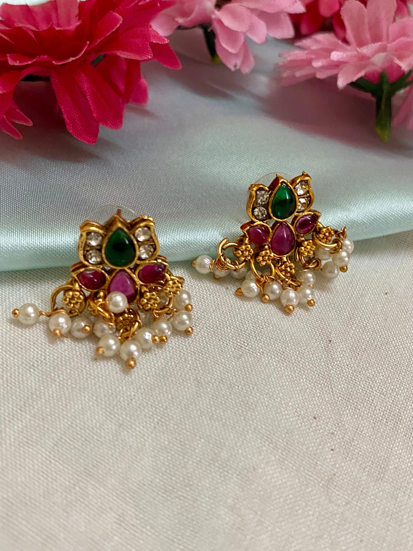 Goldplated pearl hanging 9 charm Kundan lotus necklace set