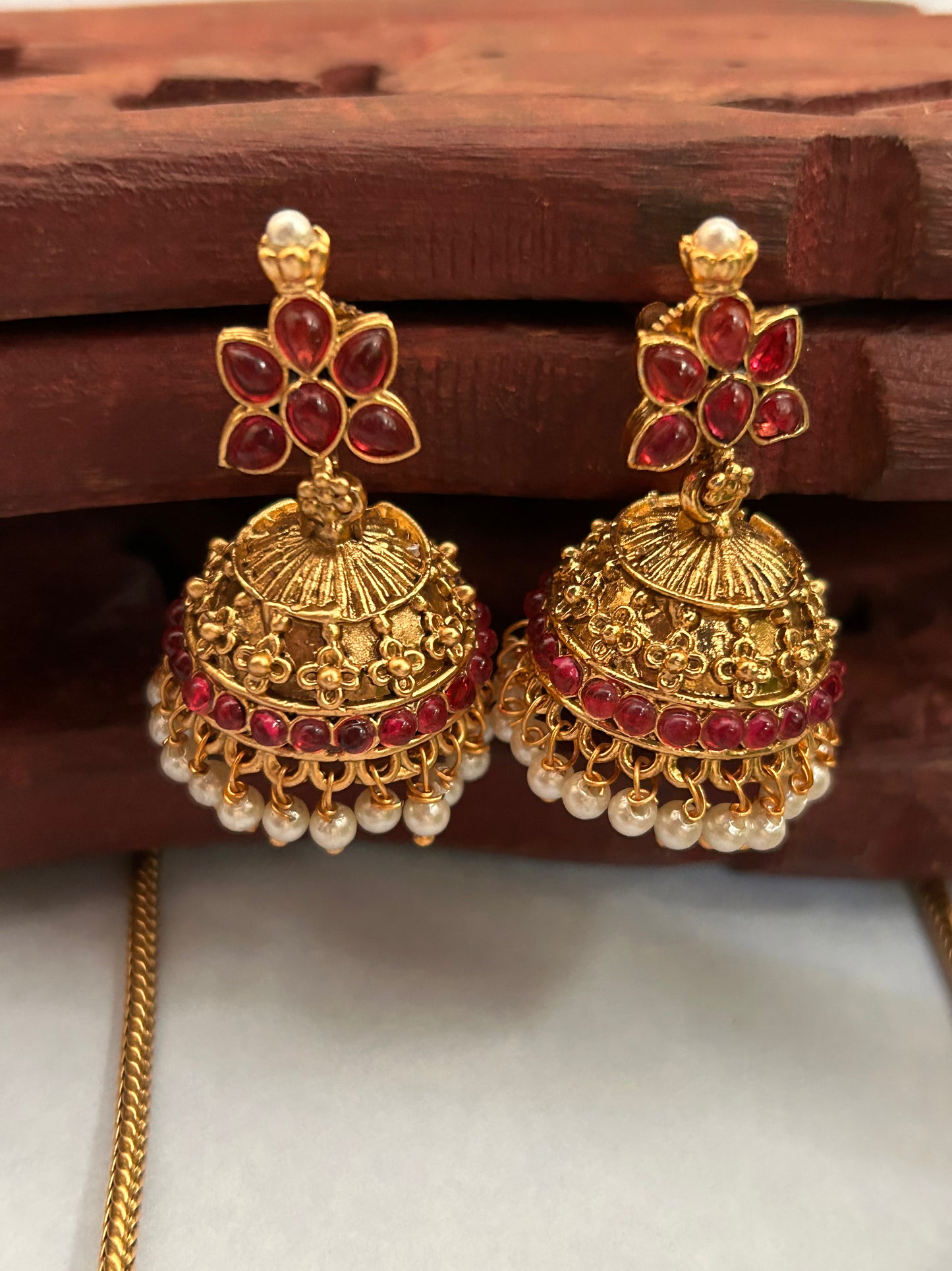 Luxehara Gold Plated necklace with earrings & hanging pearls pendant.( LHA 631 )