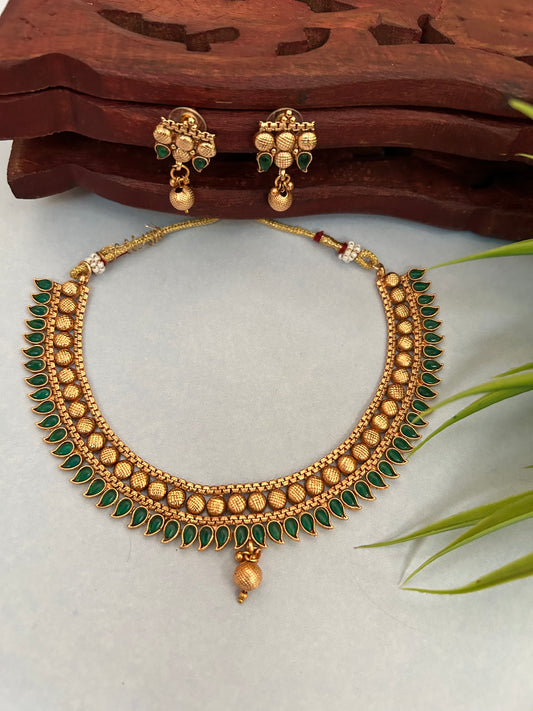 Luxehara Gold Plated short Necklace with Earrings ( LHA 914G )