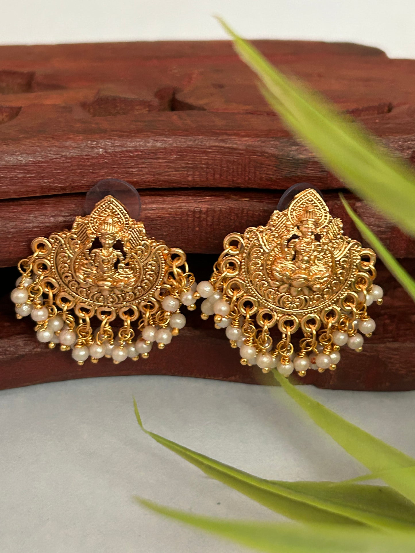 Luxehara’s Gold Plated Necklace set with Earrings ( LHA1 10k )