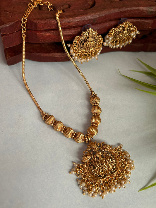 Luxehara’s Gold Plated Necklace With Matching Earrings ( LHA 10 )