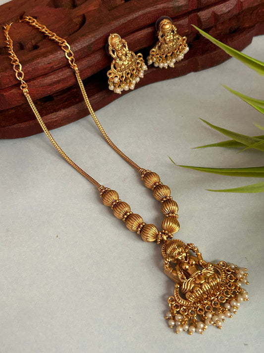 Luxehara’s Gold Plated Necklace Set With Matching Earrings ( LHA 05 )