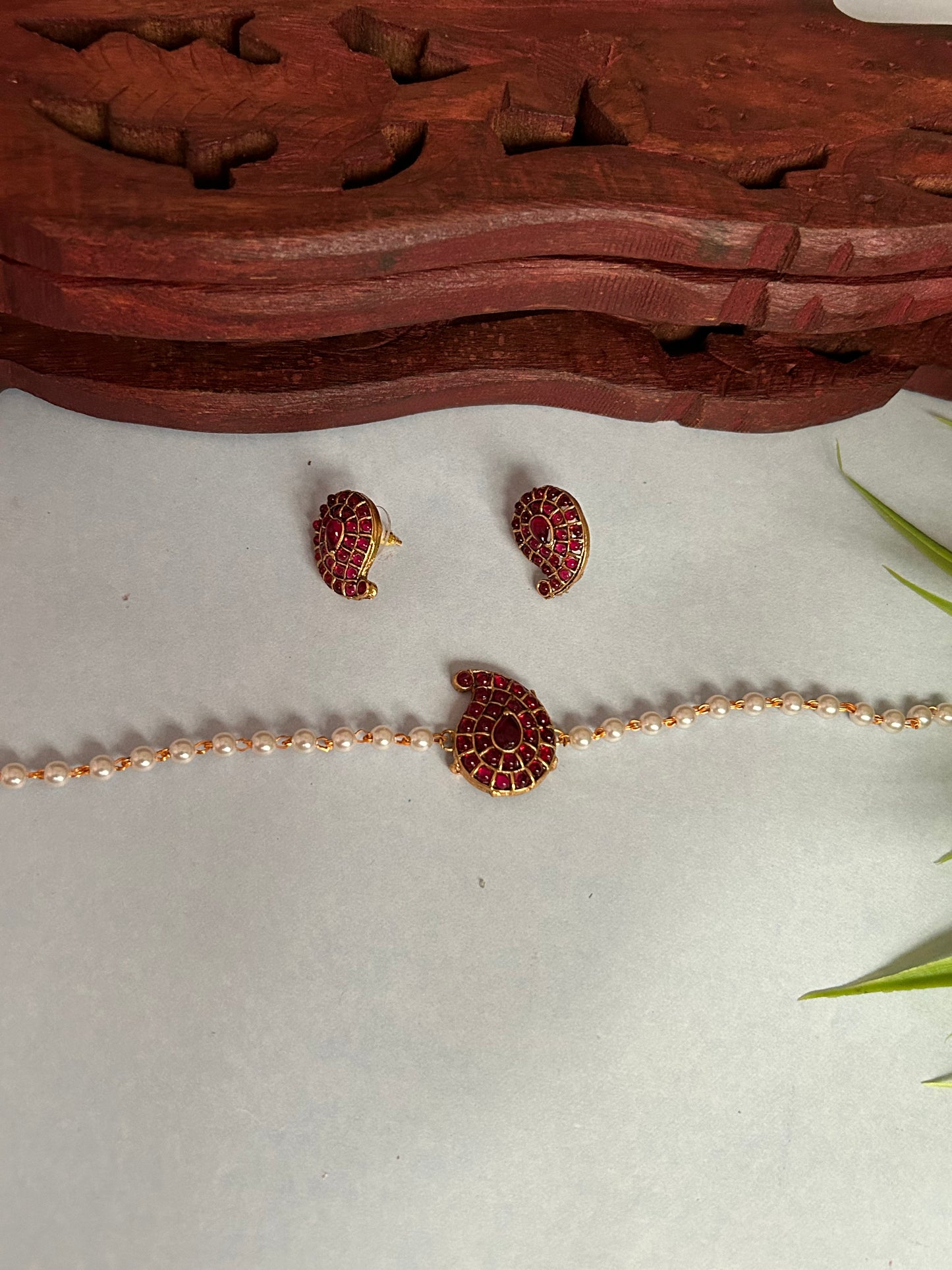Luxehara’s Gold Plated Choker with Earrings ( LHA 110 )