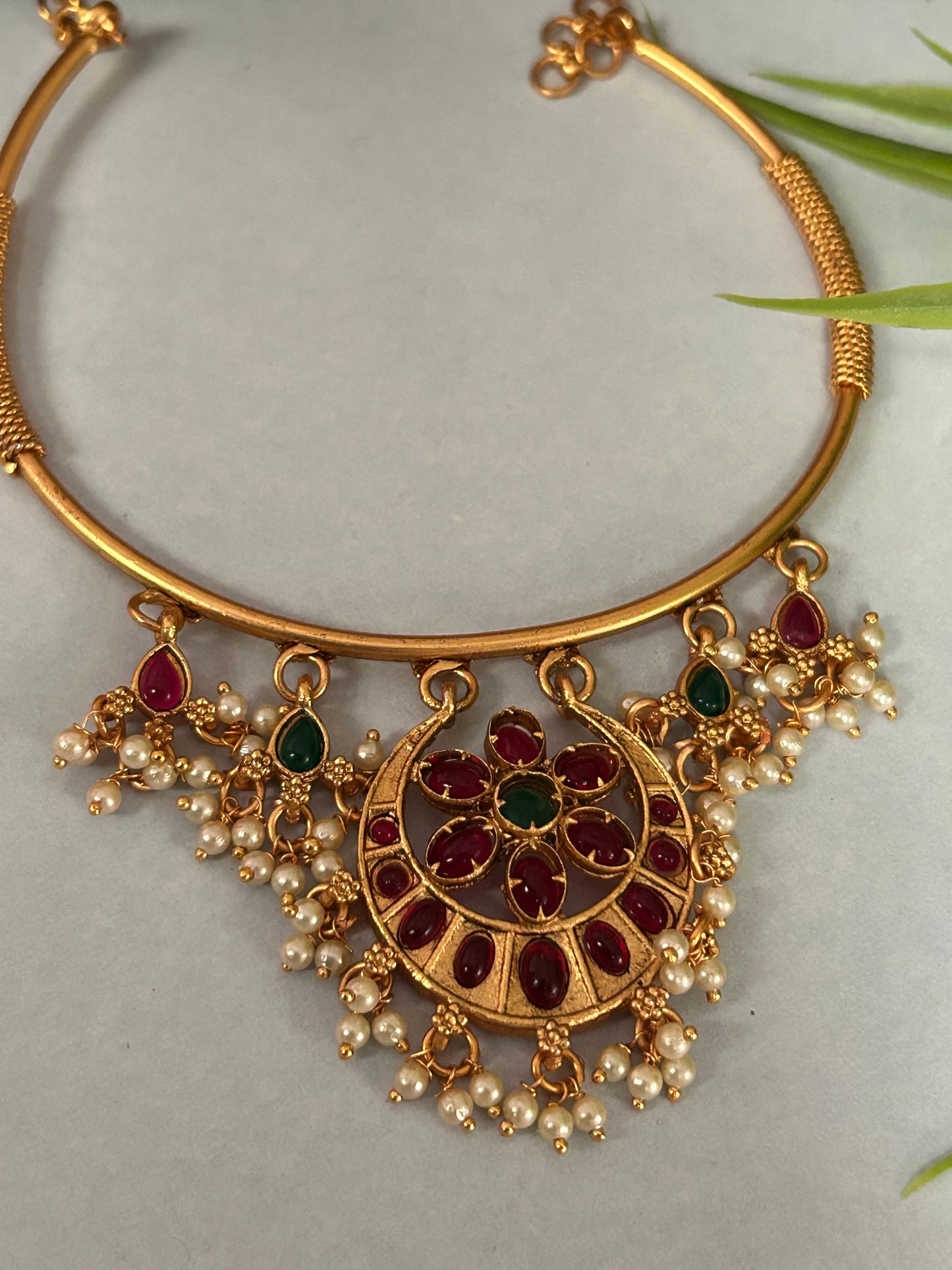 Gold Plated Hasli/Kanti necklace set with green and red Kemp stones