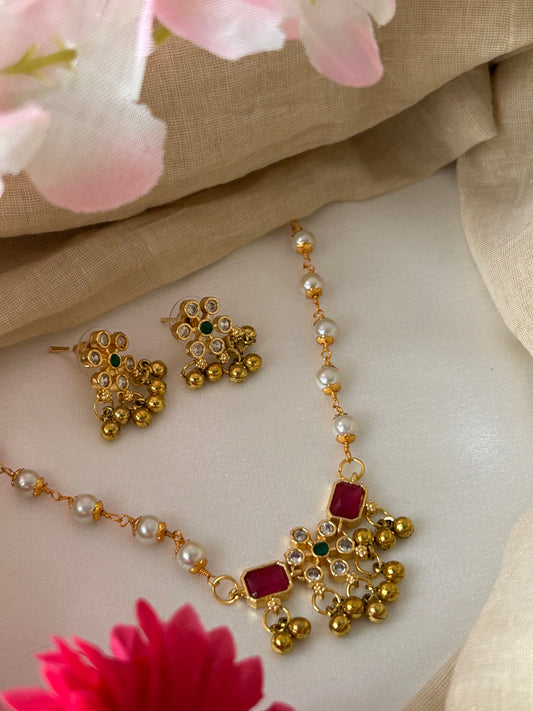 Luxehara Pearls chain with pendant ( LHA 292