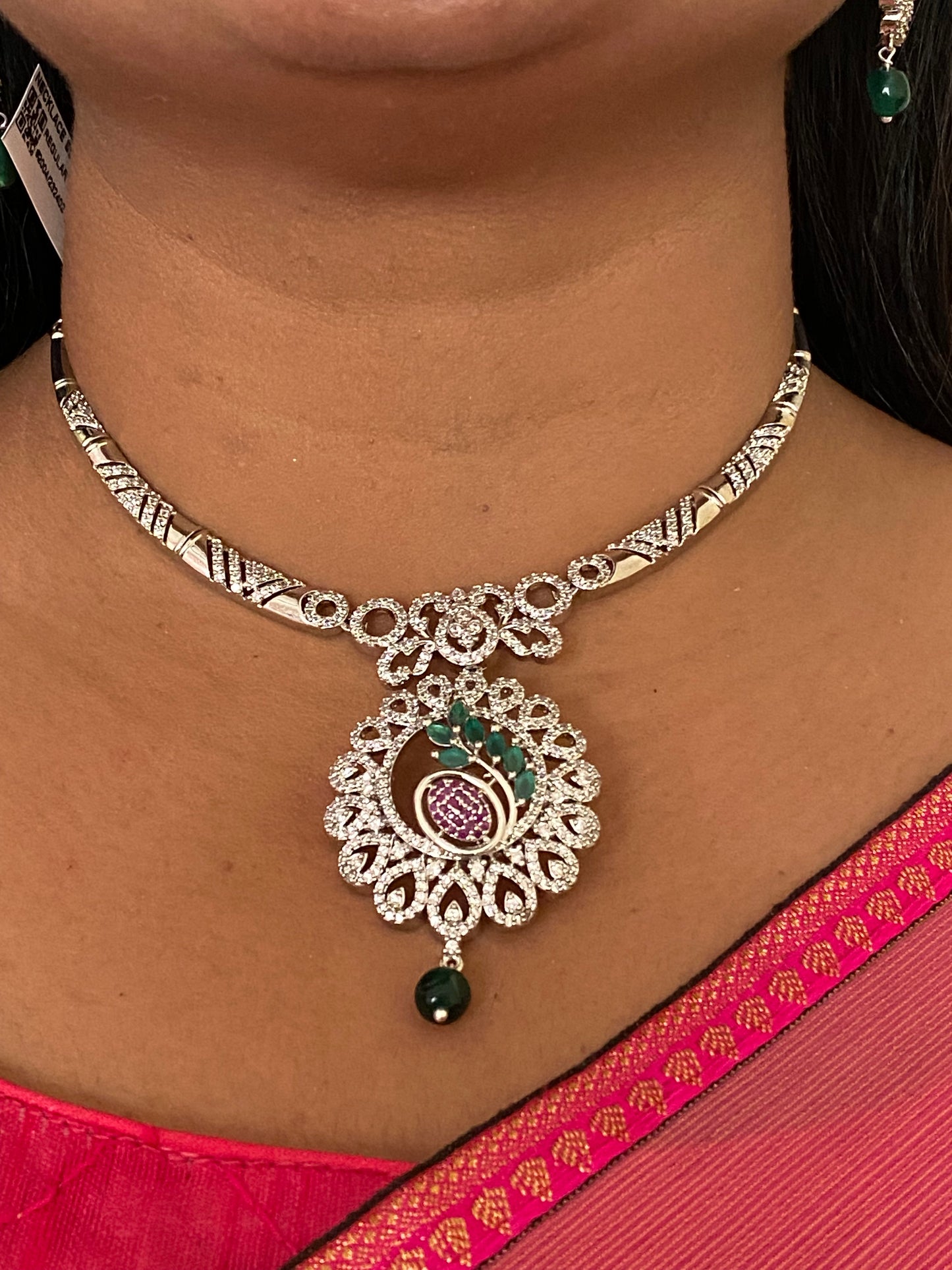 Luxehara's Silver plated kanthi neklace along with beautiful earrings