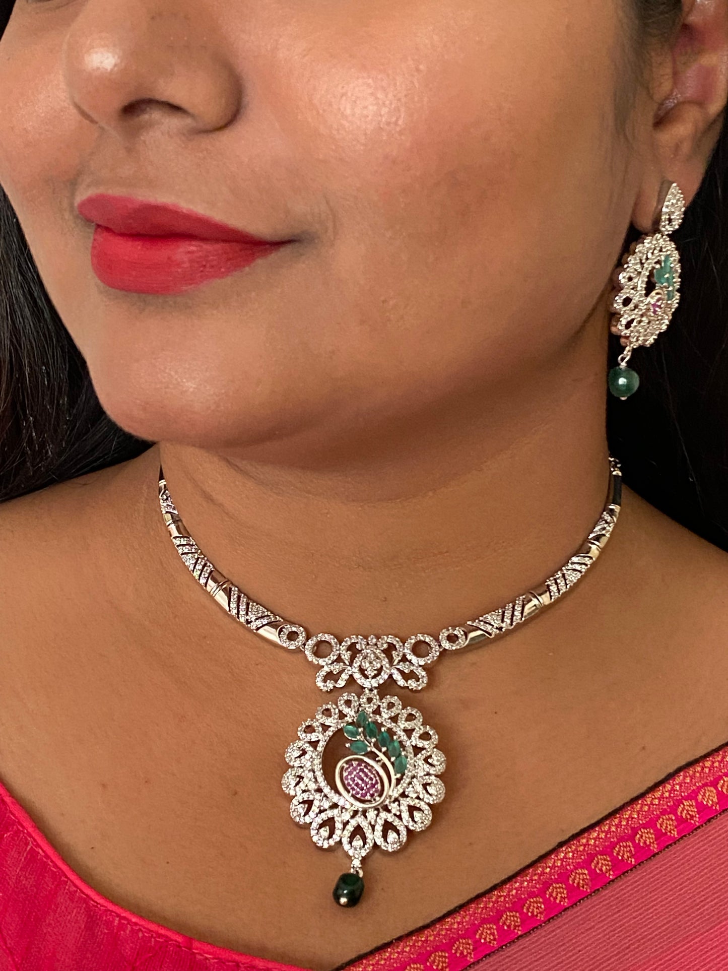Luxehara's Silver plated kanthi neklace along with beautiful earrings