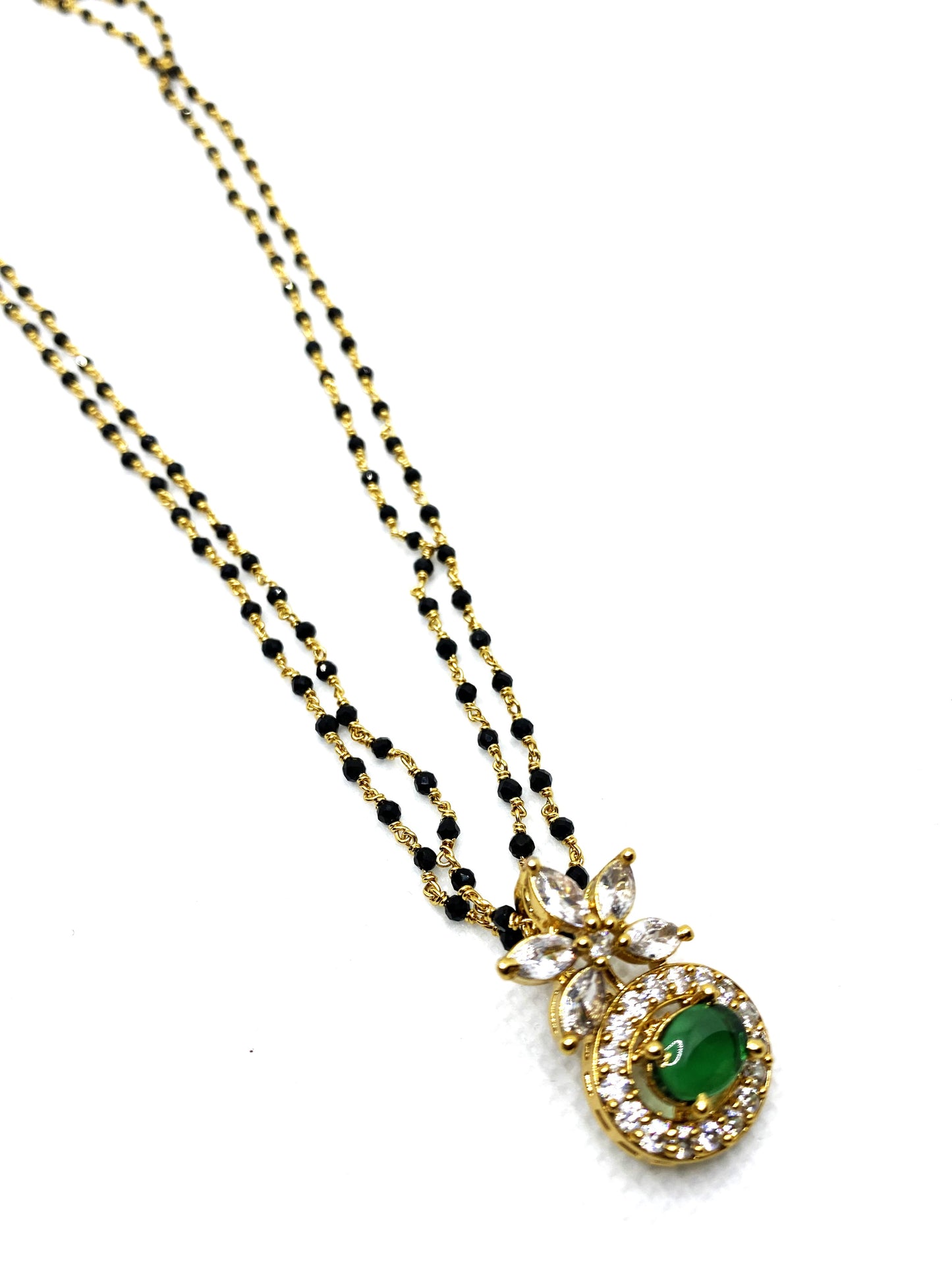 Luxehara's small Black Beads Chain.