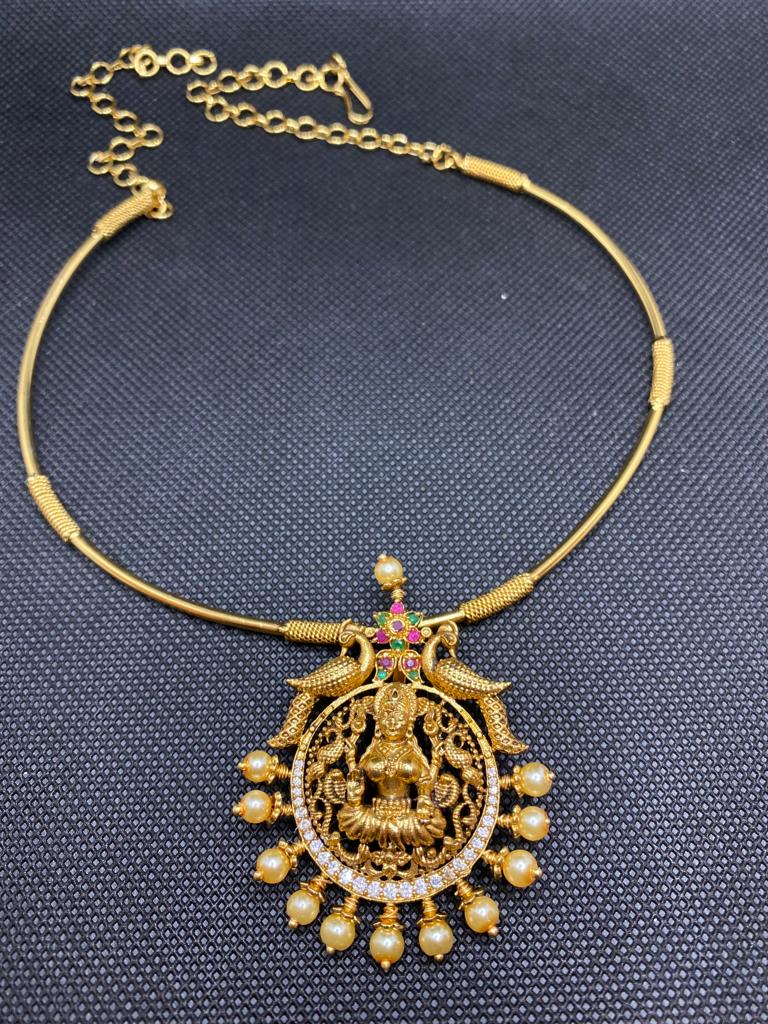 Luxehara's Choker set with Lakshmi Pendant